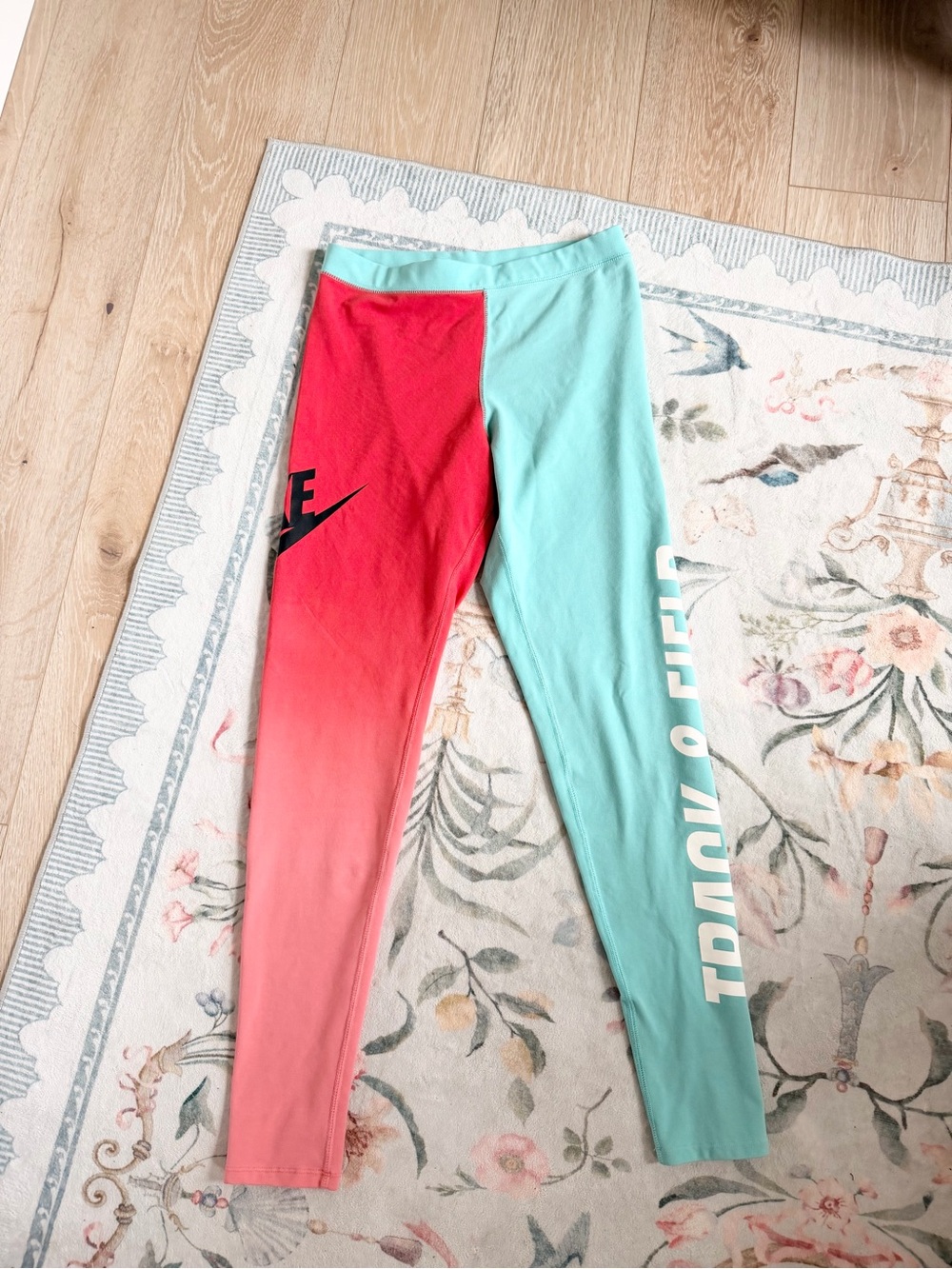 Nike women’s Track & Field Training Pants Split Colorway Teal/Red size S